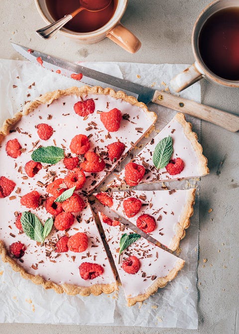 Bladerdeegtaartje met fruityoghurt bladerdeegtaartje met fruityoghurt