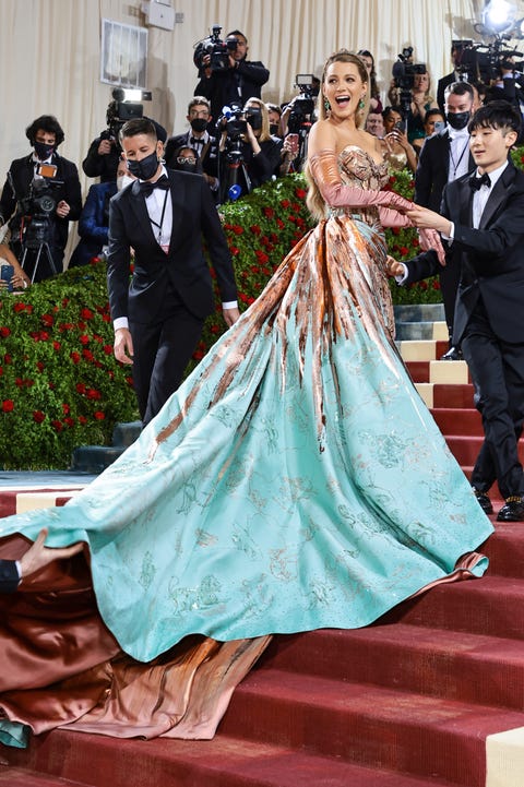 Blake Lively dress change transformation at Met Gala 2022