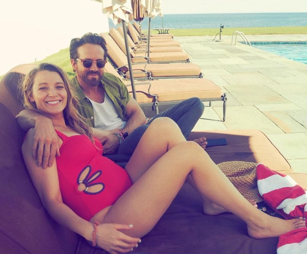 Blake Lively shares her first pregnant photos so that the press does not harass her