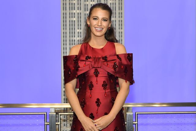new york, new york   november 08 actress blake lively poses for a photo as the empire state building celebrates the return of uk travelers to new york with british airways and nyc  company at the empire state building on november 08, 2021 in new york city photo by roy rochlingetty images for empire state realty trust