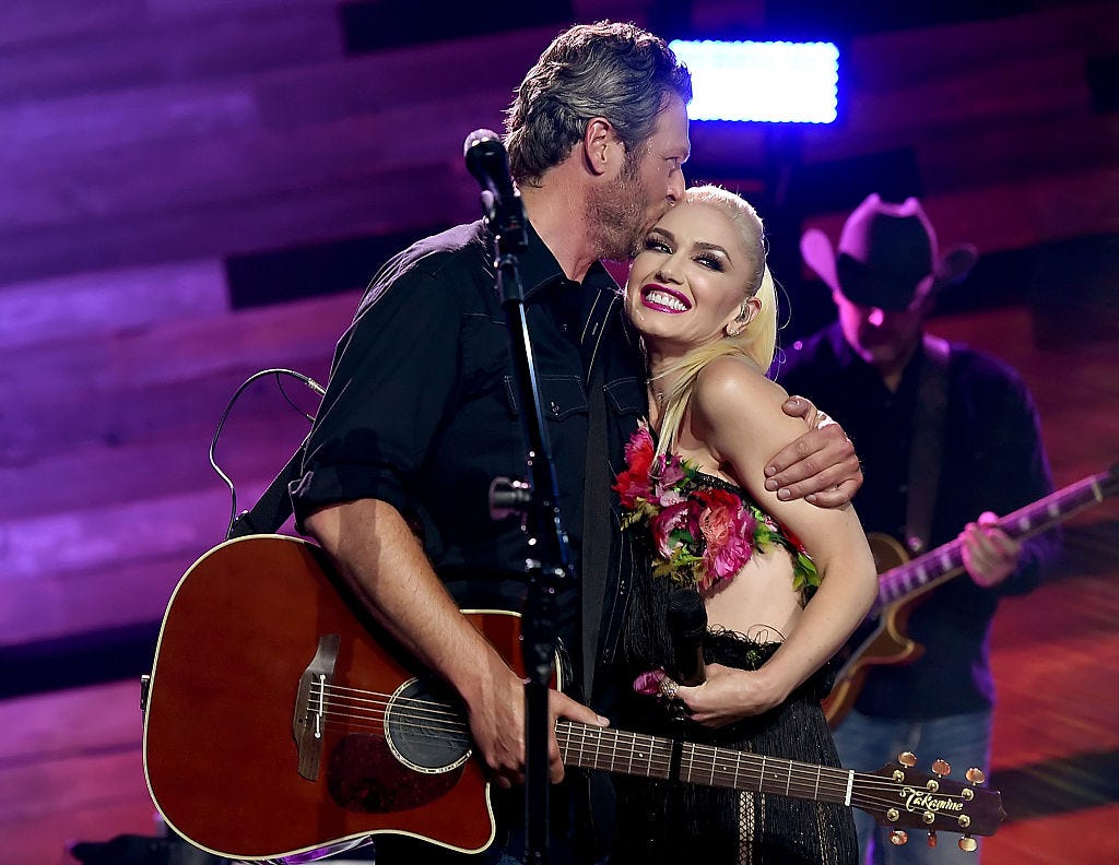 Blake Shelton Gwen Stefani Christmas Special 2022 Blake Shelton And Gwen Stefani Share Major News And 'The Voice' Fans Will  Not Be Chill