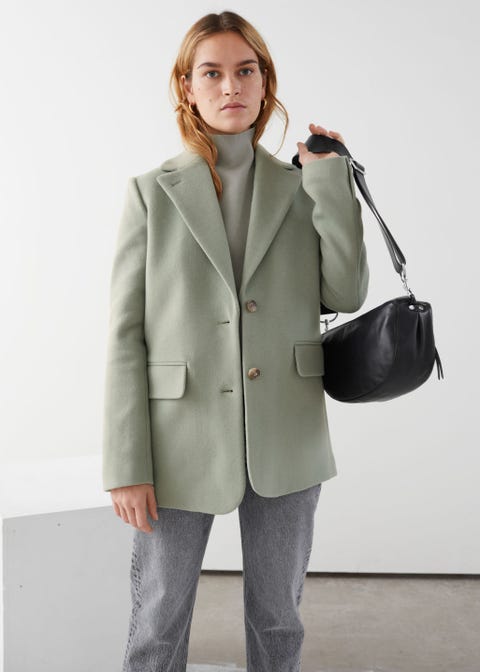 De blazer van &Other Stories waar velen nu in gespot worden Deze gewilde ZARA blazer vliegt de winkels uit