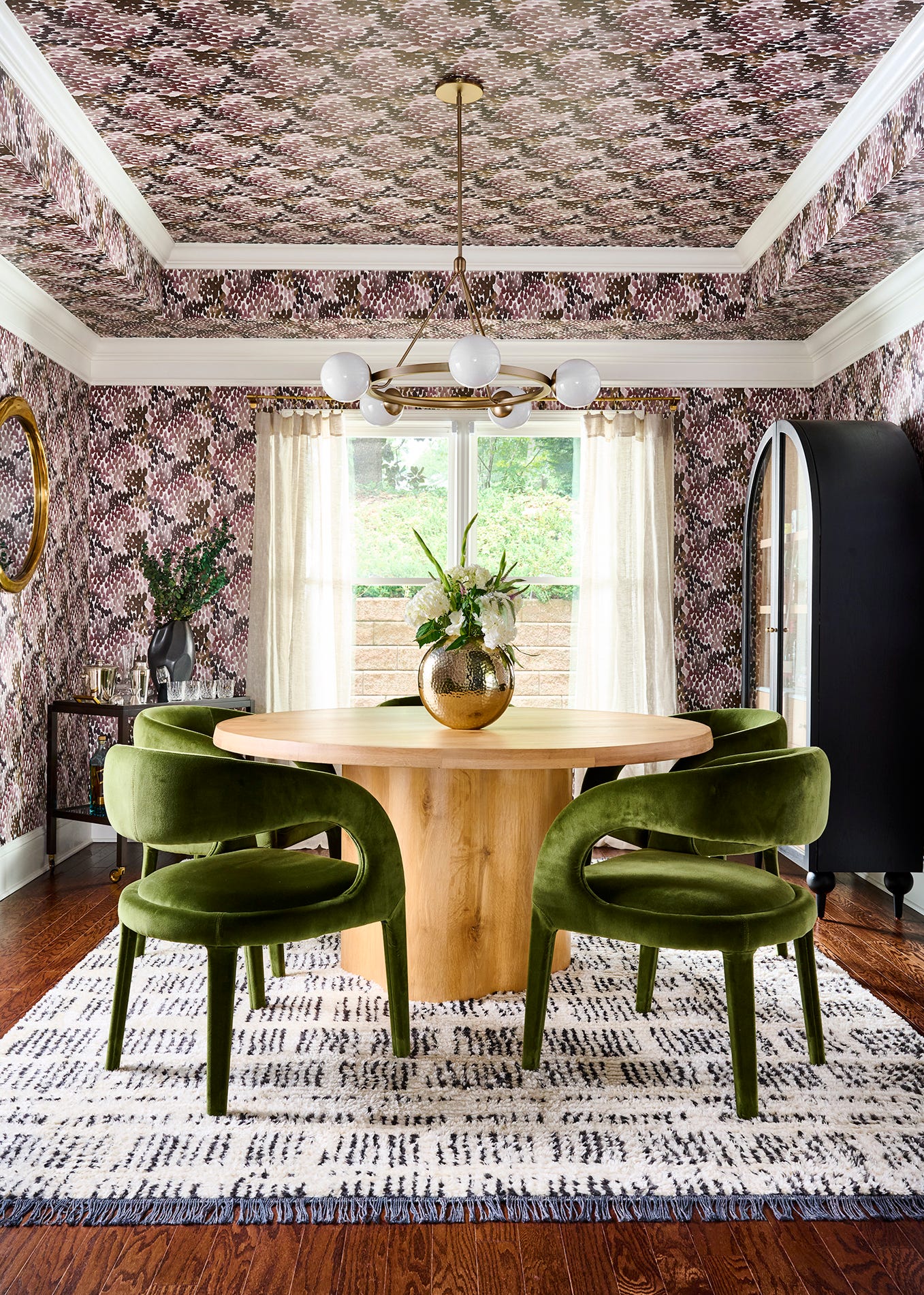 Dining Room Trends Designers Are Expecting to Dominate 2025