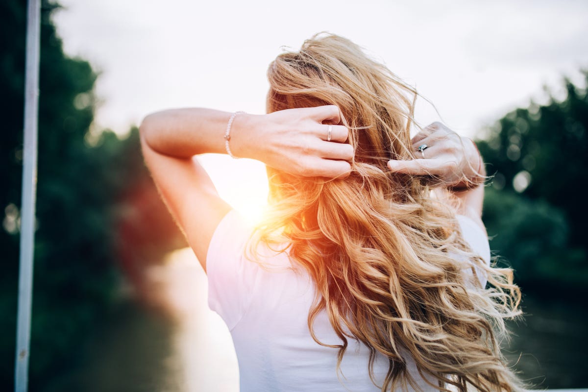 7 Best Vitamins Supplements For Hair Growth Say Dermatologists