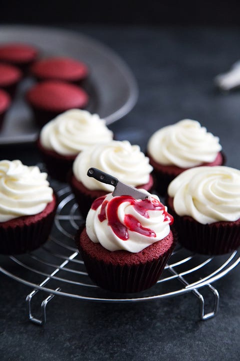 Food, Cupcake, Buttercream, Icing, Dessert, Baking, Cream, Baked goods, Cream cheese, Red, Food, Cupcake, Buttercream, Icing, Dessert, Baking, Cream, Baked goods, Cream cheese, Red,