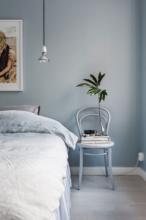Decor Ideas For Light And Dark Blue Rooms, Light Blue Bedroom Black Furniture Paint Color