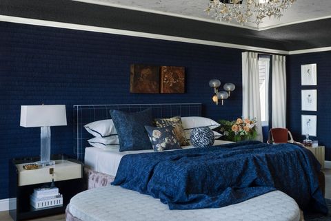 Blue Bedroom Decorating Ideas, Light Blue Bedroom Walls With Dark Furniture