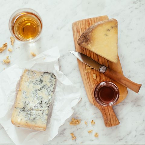 Blue cheese, honey, sweet wine, knife