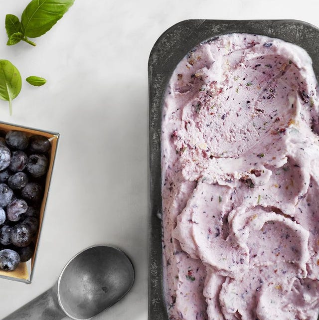 blueberry-basil-frozen-yogurt blueberry basil frozen yogurt