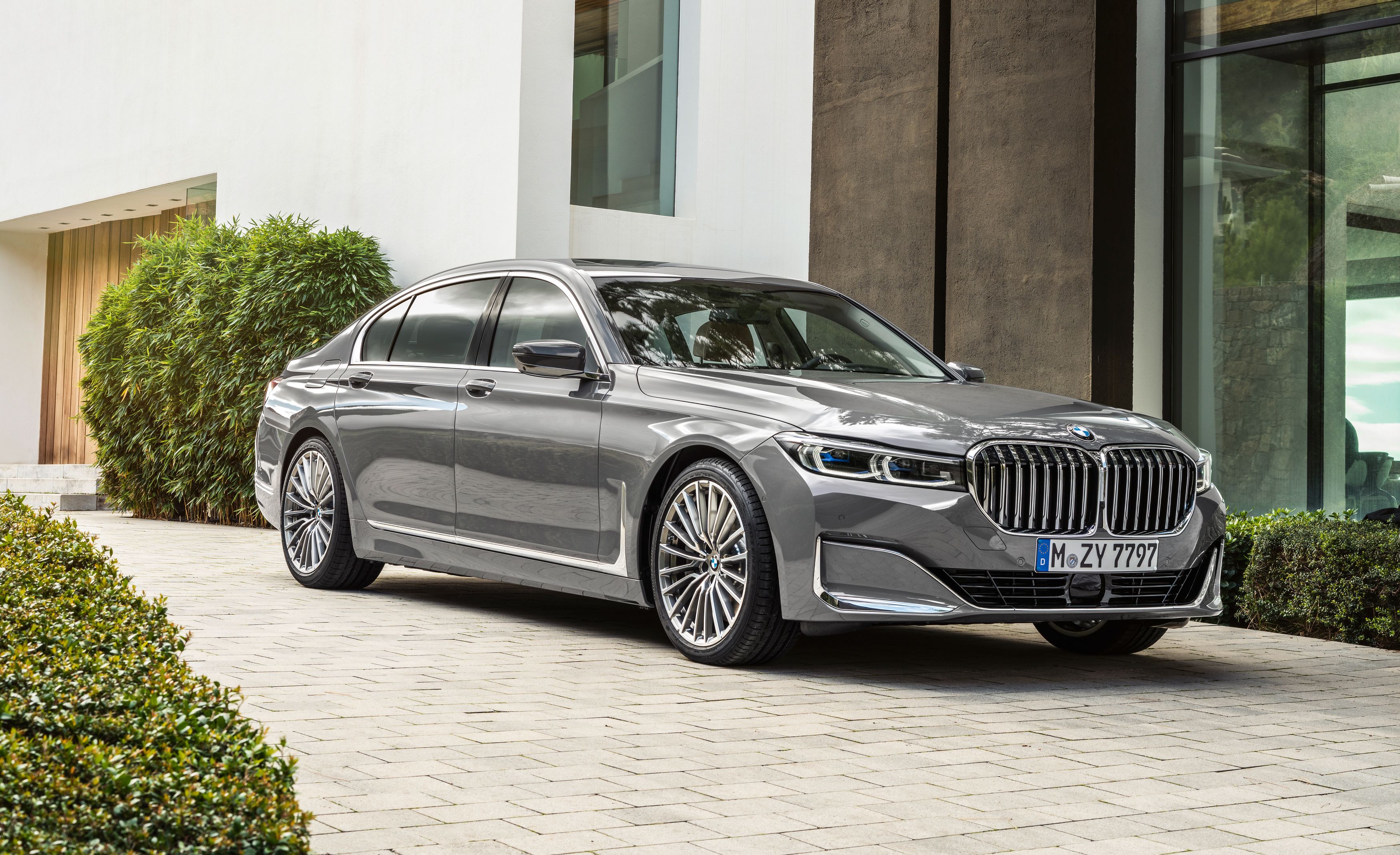 The 2020 Bmw 7 Series Sedan S Kidney Grille Is 40 Percent Bigger