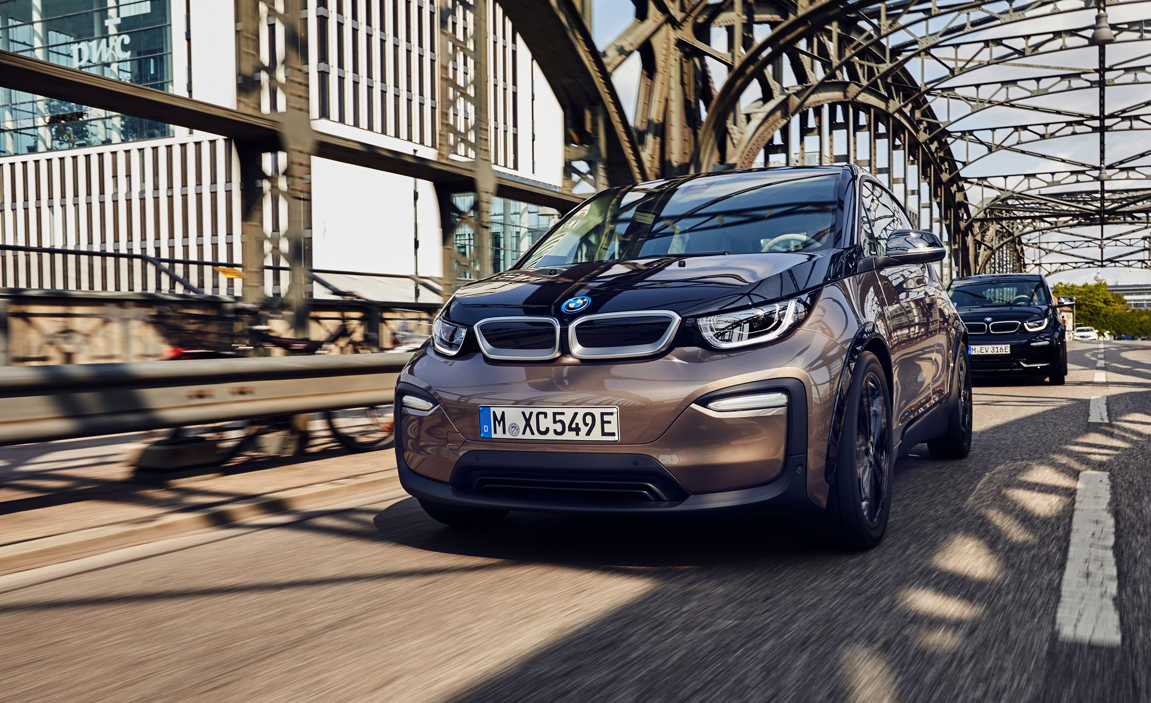 2019 Bmw I3 Ev Has More Range Not Much Better Than Nissan Leaf