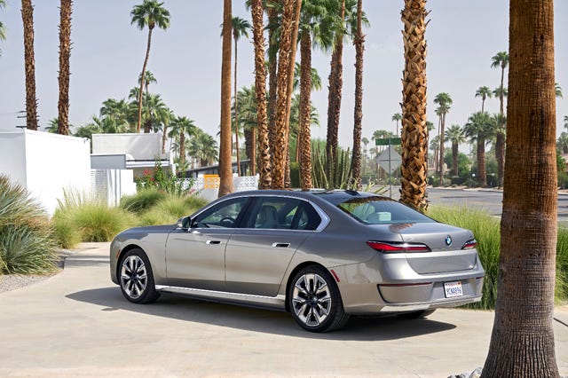 2023 bmw i7 xdrive60