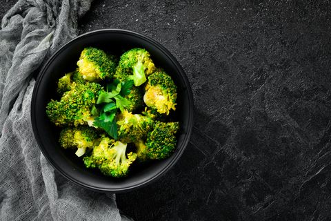 花椰菜、豆芽幫助代謝瘦身減脂，營養師盤點15個刮油蔬菜！，比綠茶更解油膩
