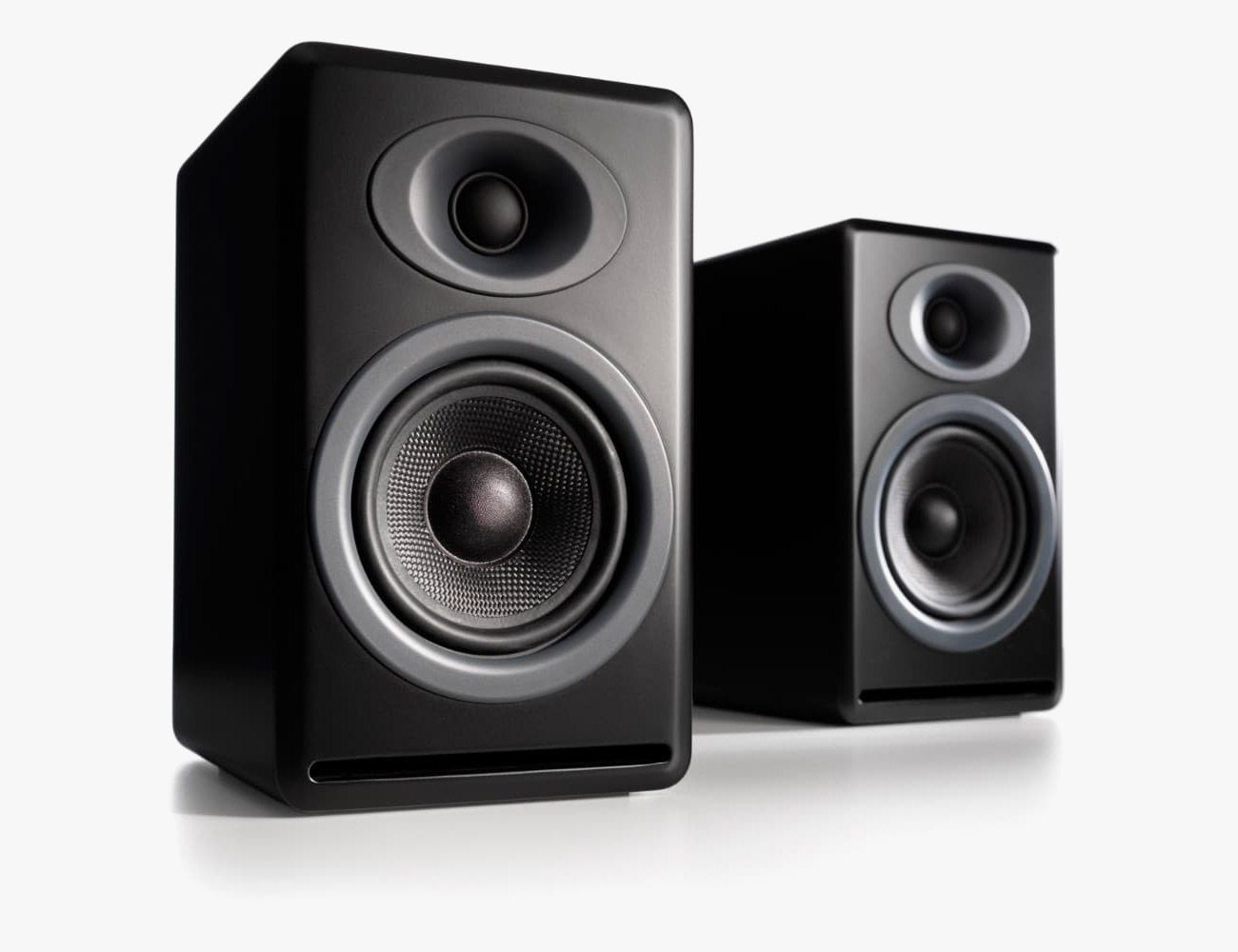 using bookshelf speakers for computer