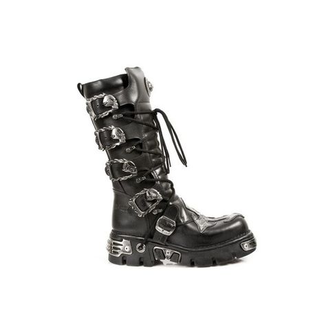 Footwear, Boot, Shoe, Motorcycle boot, Riding boot, Sandal, Knee-high boot, 