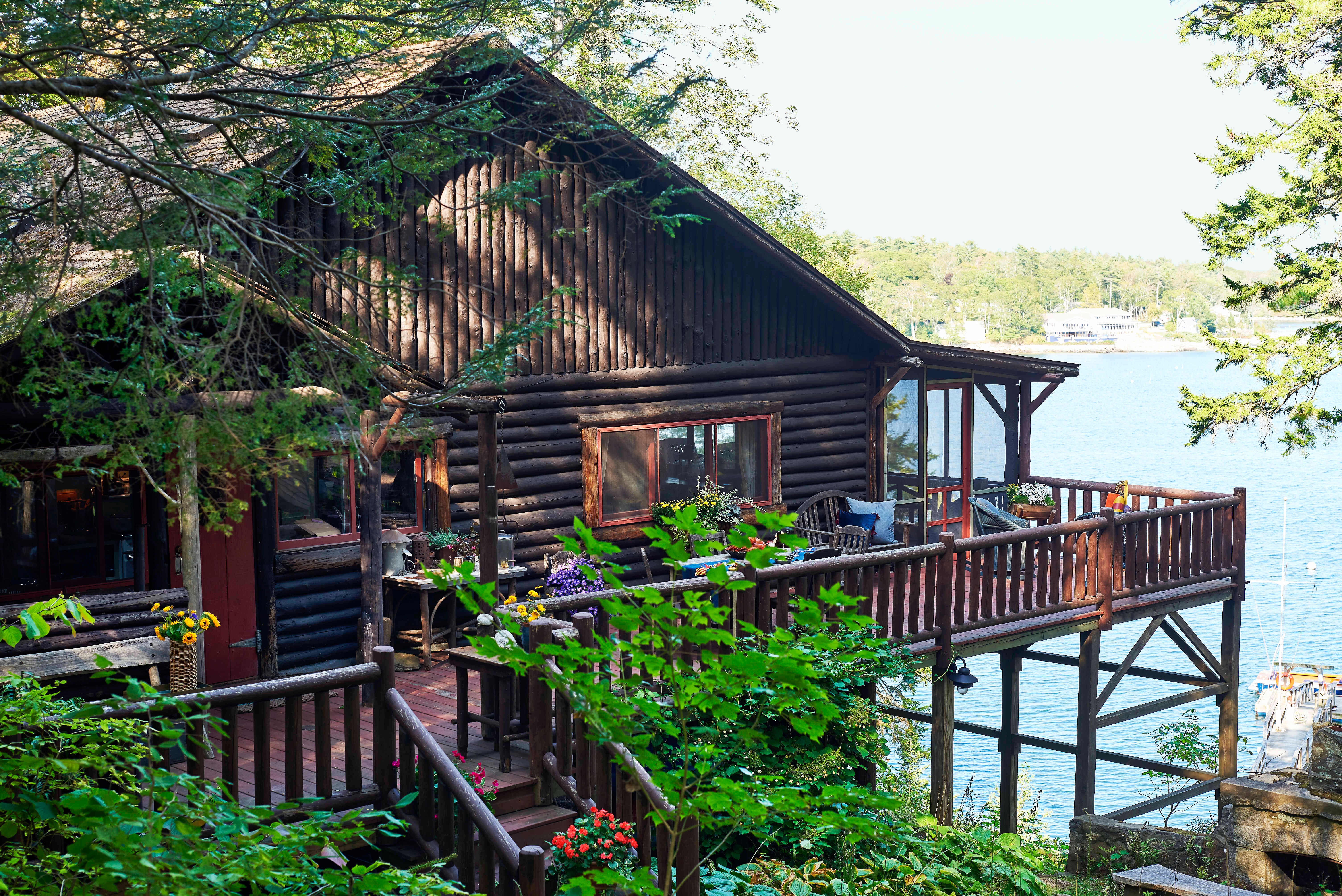 Log Off at This Cozy Log Cabin Overlooking Maine's Boothbay Harbor