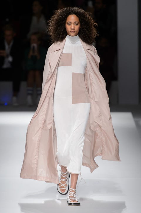 31 Spring 2019 Fashion Trends - Top Spring Runway Trends for Women