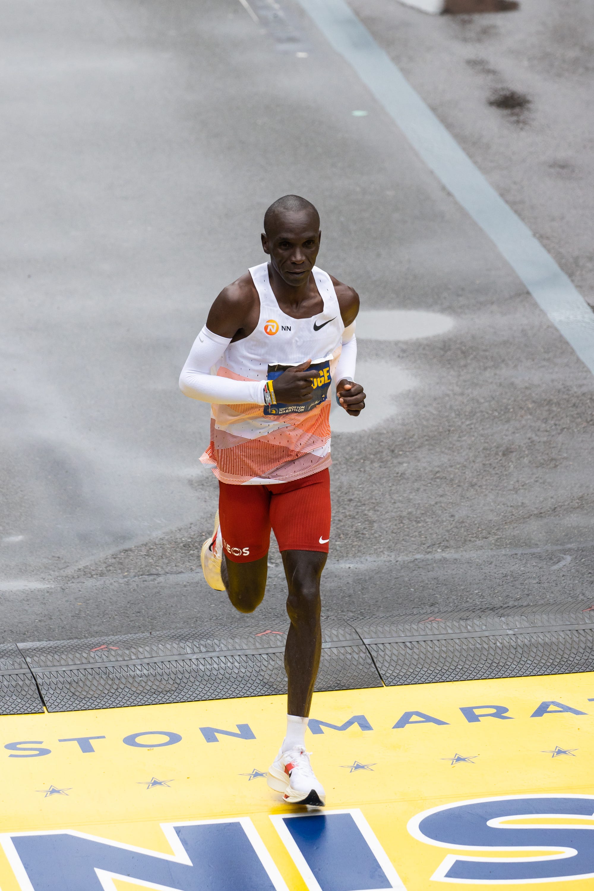Eliud Kipchoge Says Left Leg Pain Plagued Him During Boston Marathon