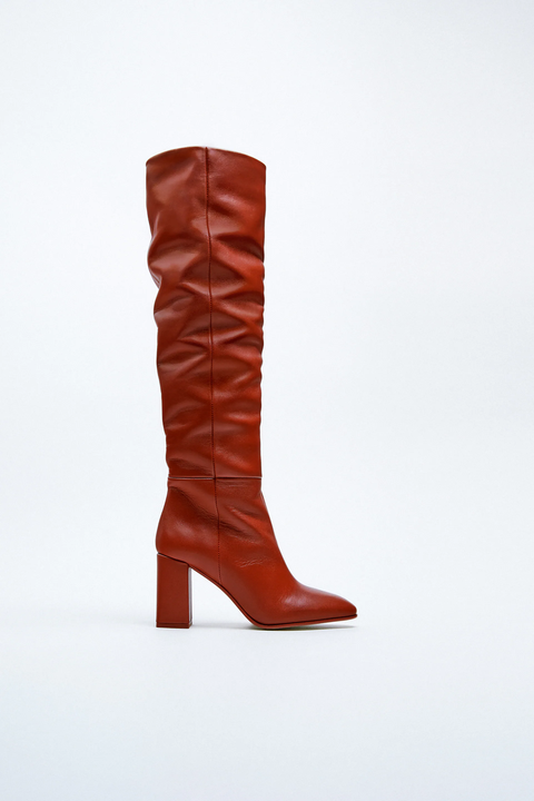 Zara lanza nuevo las botas altas favoritas de Victoria Beckham