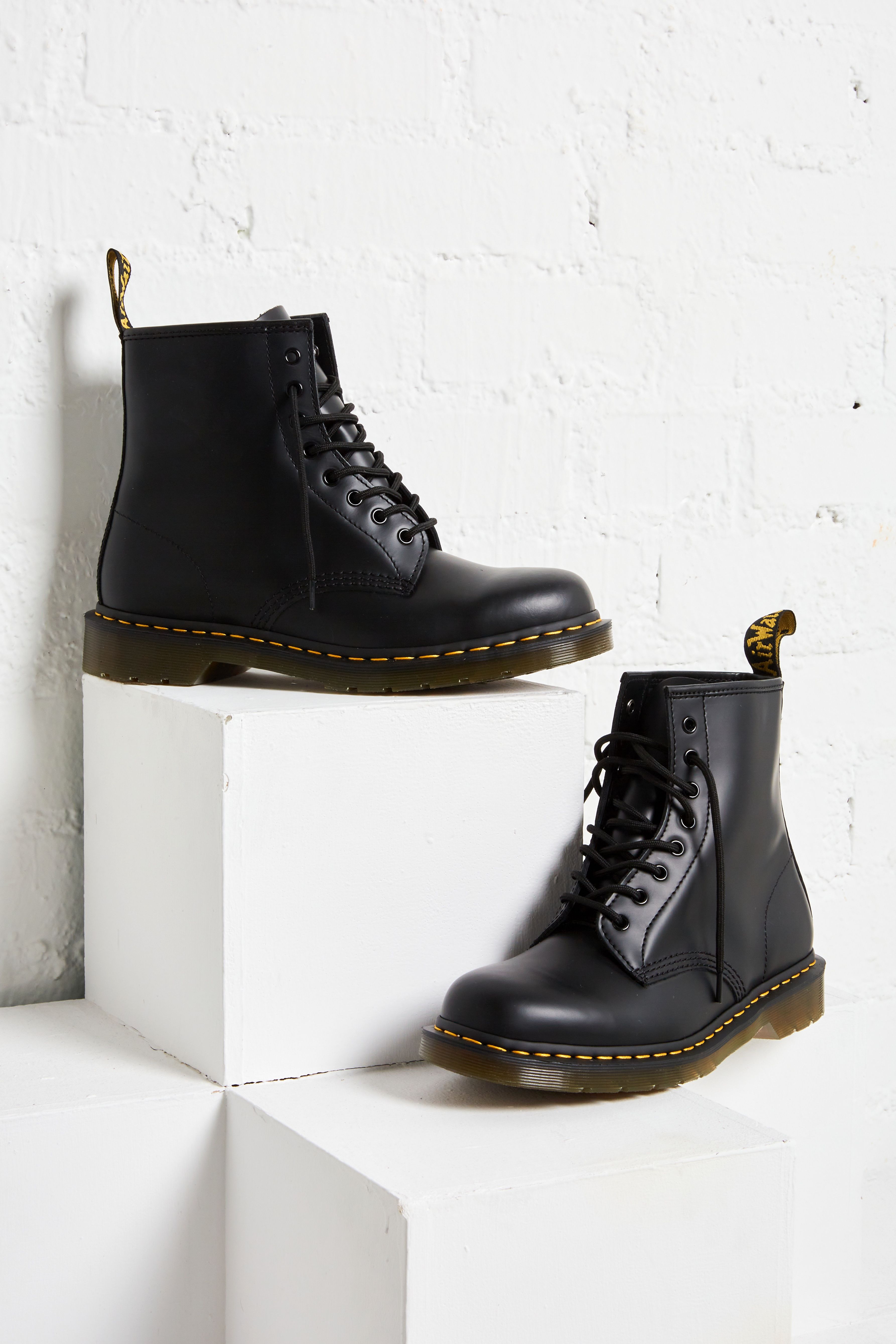 Dr. Martens: el porqué de clásico negras para hombre