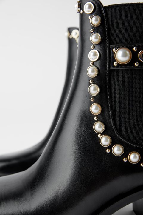 botines con perlas son tan bonitos como estos Zara