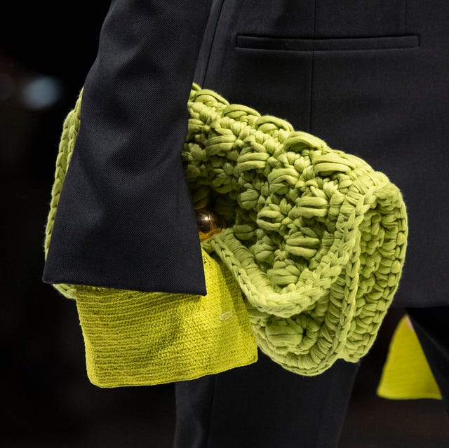 De beste accessoires van Bottega Veneta Herfst/Winter 2020 Bottega Veneta presenteert nu al dé it-items van komend seizoen middels hun Herfst/Winter 2020 collectie