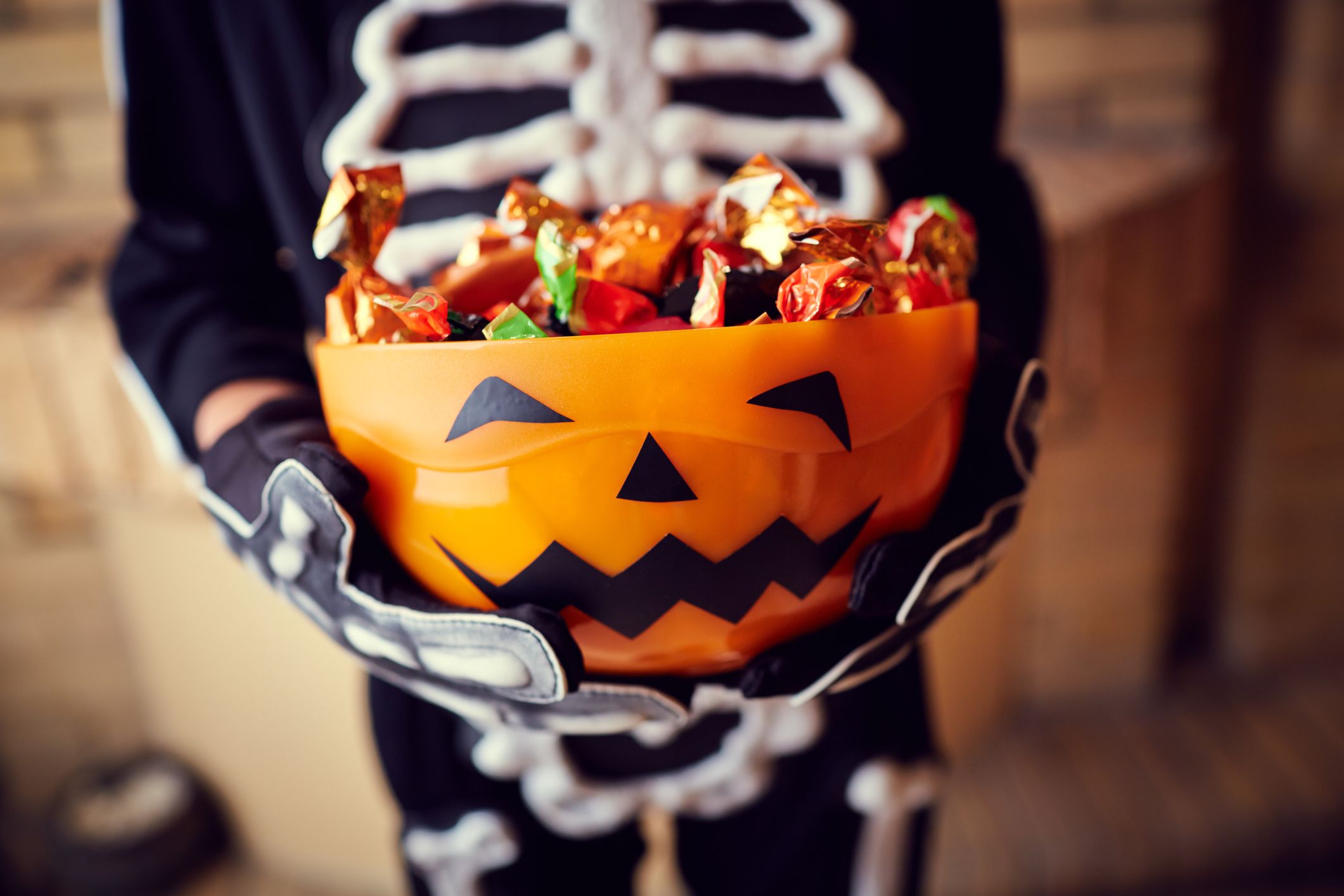 What Age Should You Stop Trick Or Treating On Halloween Parenting Experts Explain