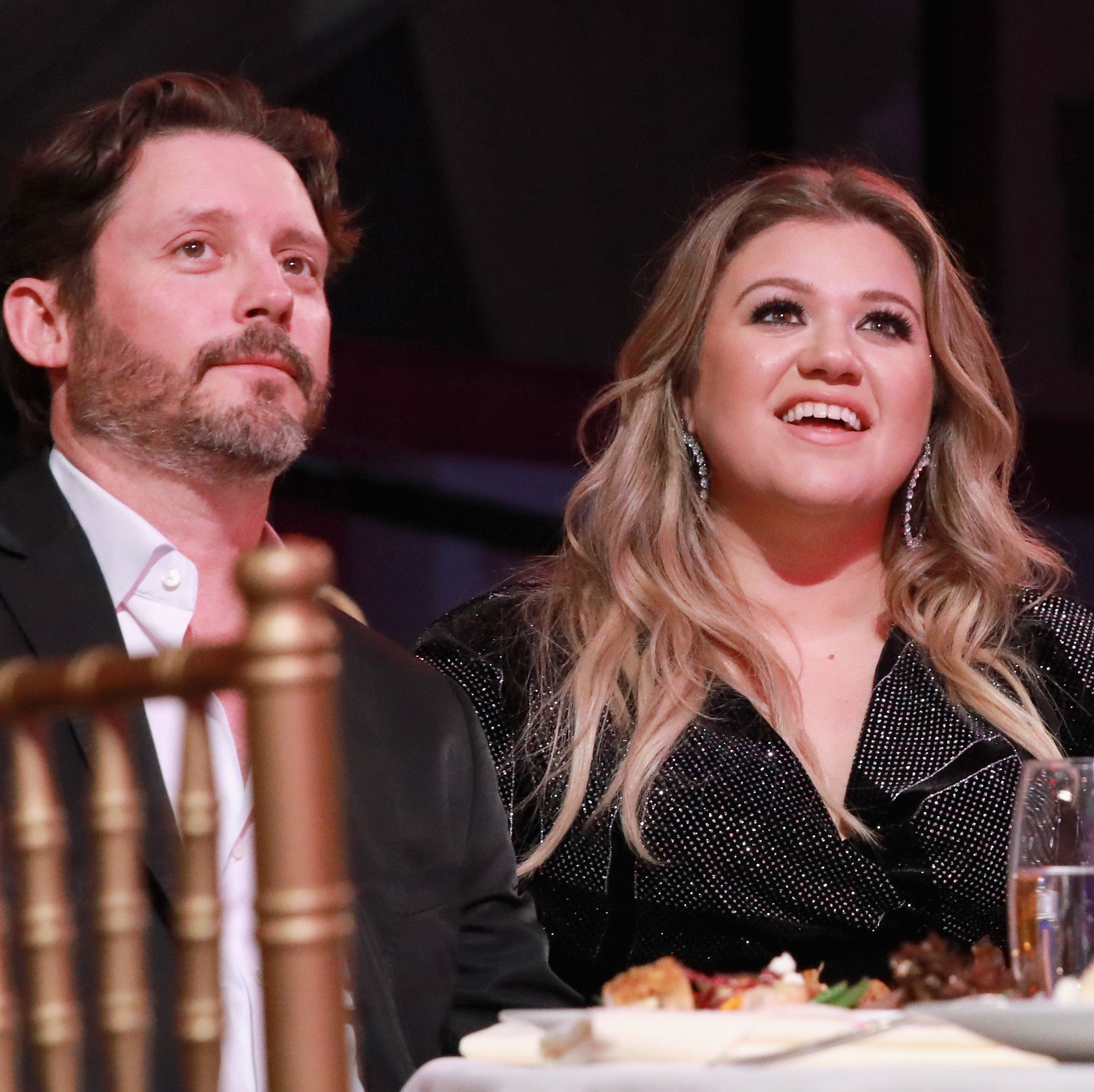 Kelly Clarkson Settles Divorce with MASSIVE Monthly Spousal Support Check to Brandon Blackstock
