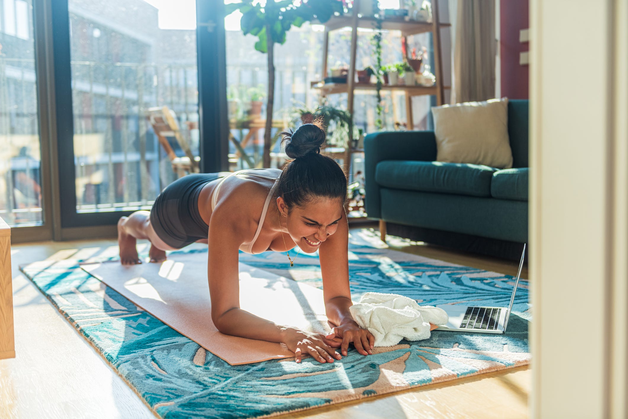 This Is How Long You Really Need to Hold a Plank to See Results