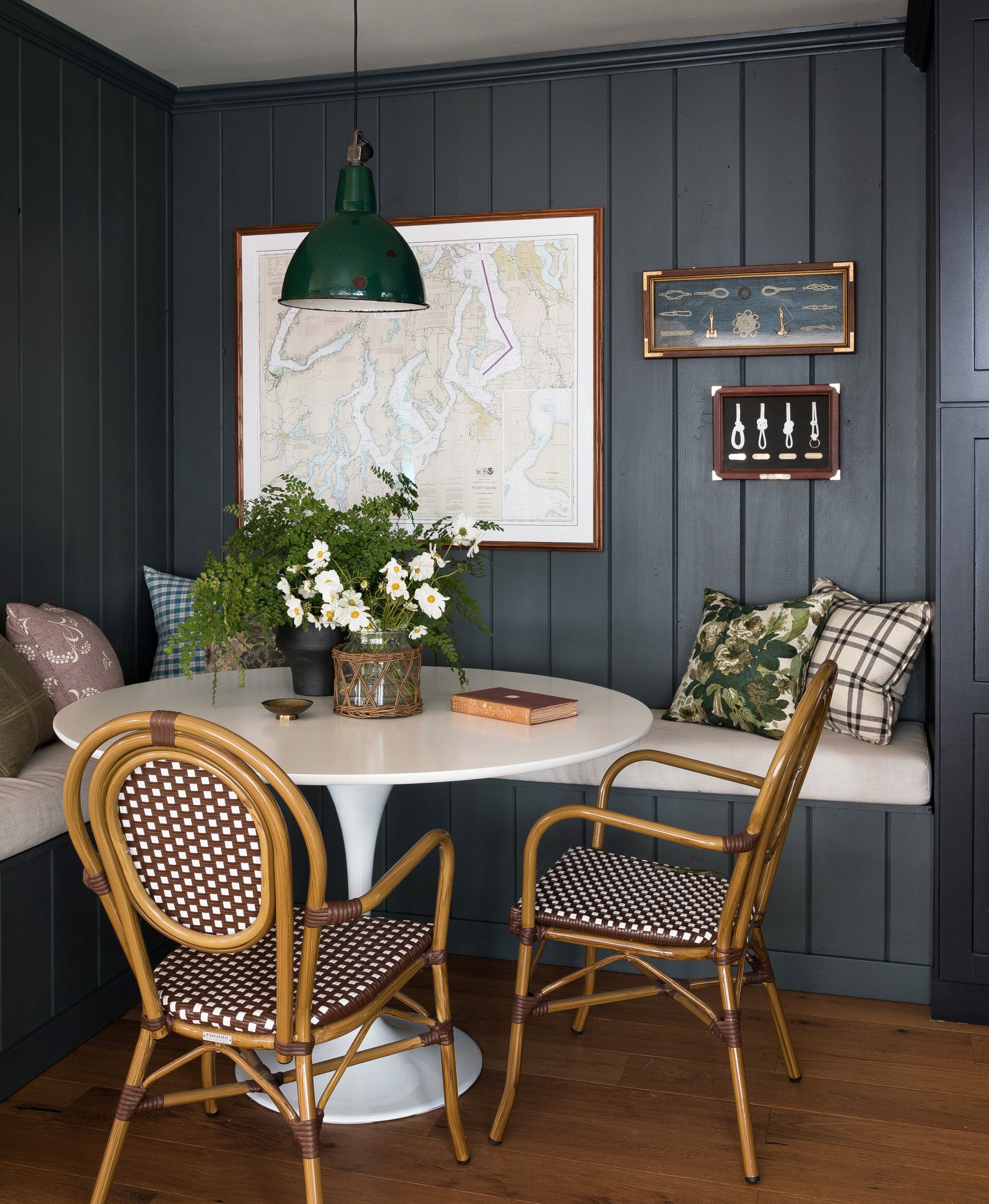 brown breakfast nook