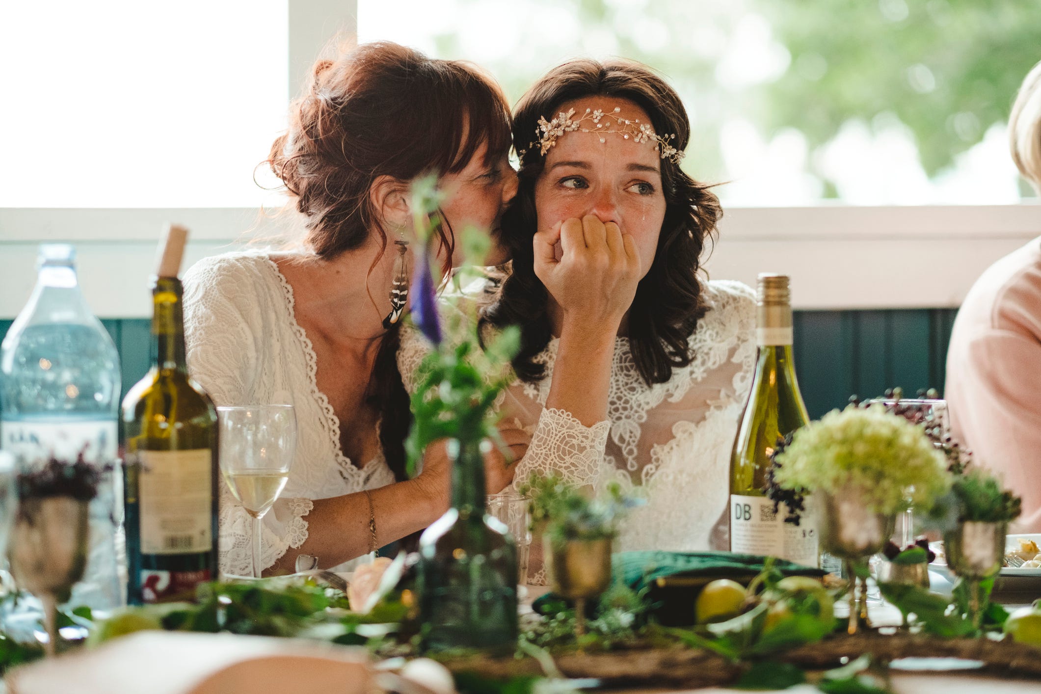 awkward wedding party photos