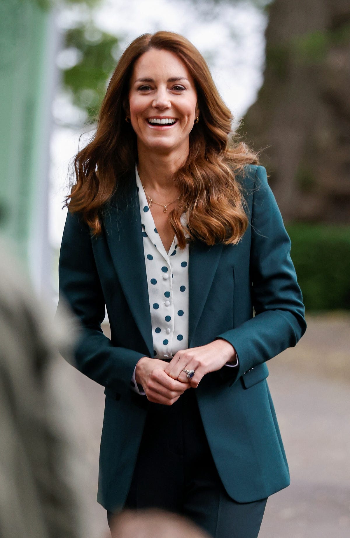 Kate Middleton Wears a Green Suit with Sneakers in Scotland