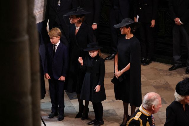 queen funeral royal family