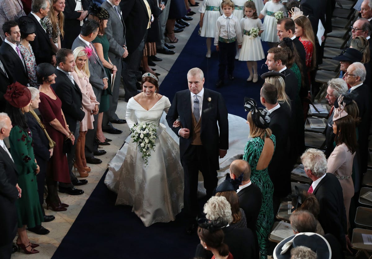 Princess Eugenie's Wedding Bouquet - Photos of Eugenie's ...