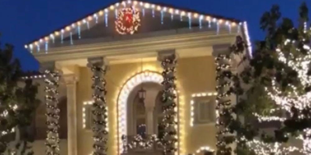 Celebrity Christmas decorations 2017