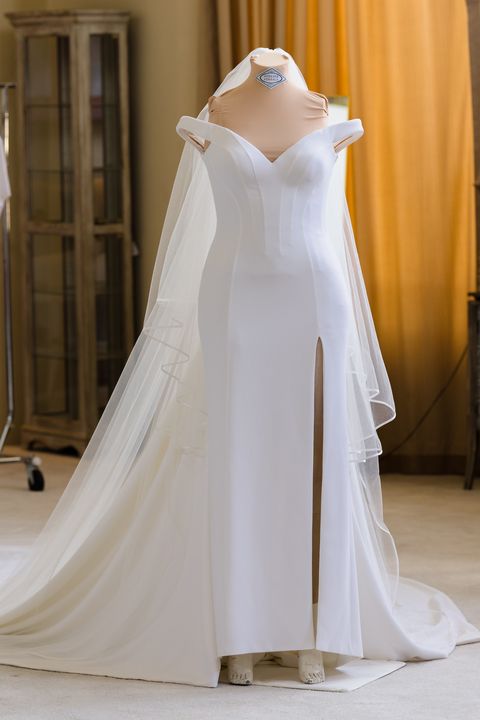 britney spears wedding dress