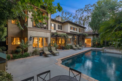 Britney Spears' ﻿Former Beverly Hills Home is For Sale