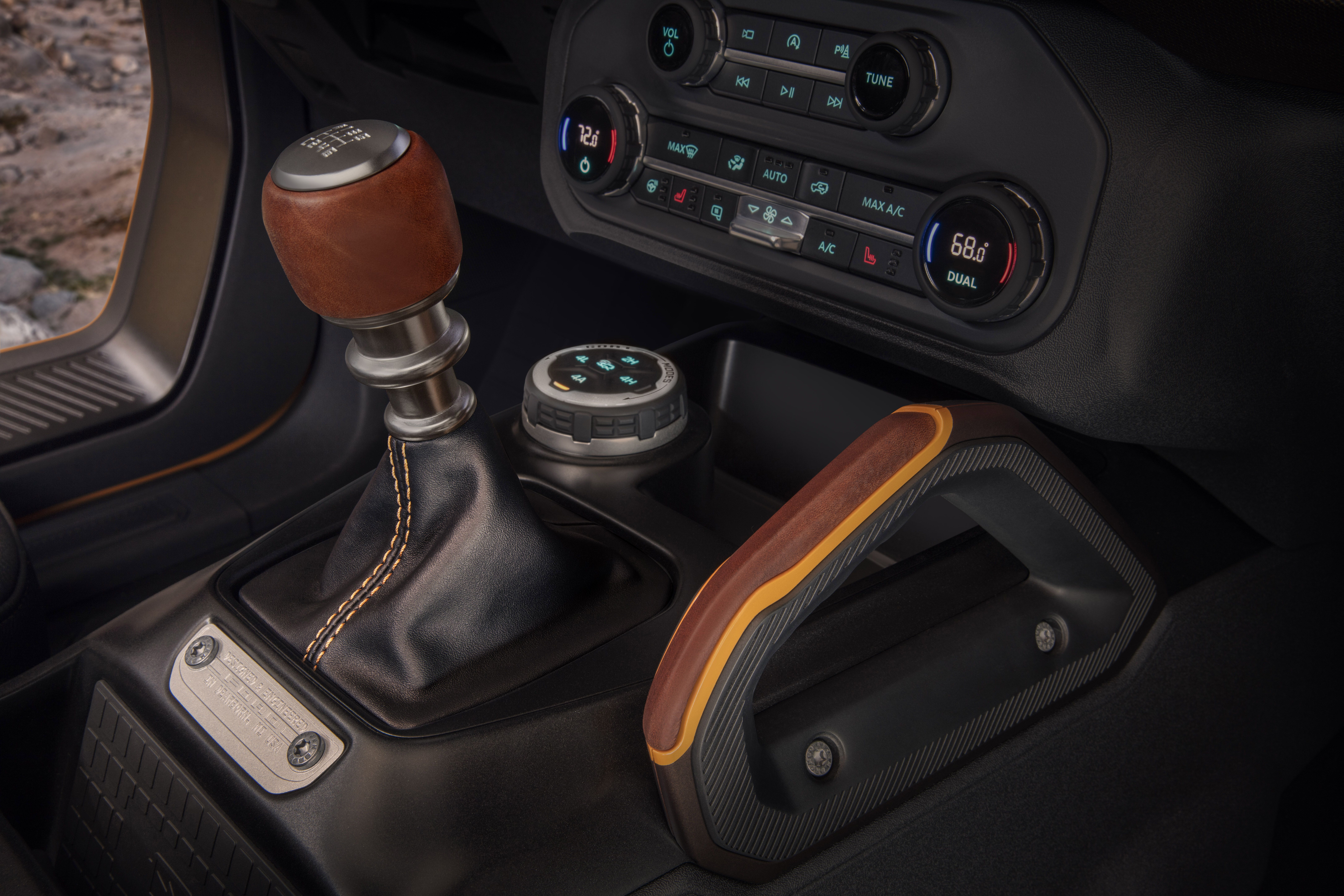 One in Six Bronco Buyers Opted For a Manual Transmission
