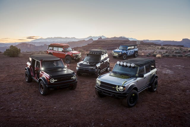 The 21 Ford Bronco Takes Off Road Customization To New Levels
