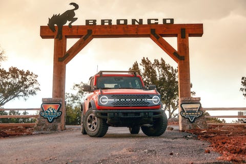 Ford Broncos à offroadeo