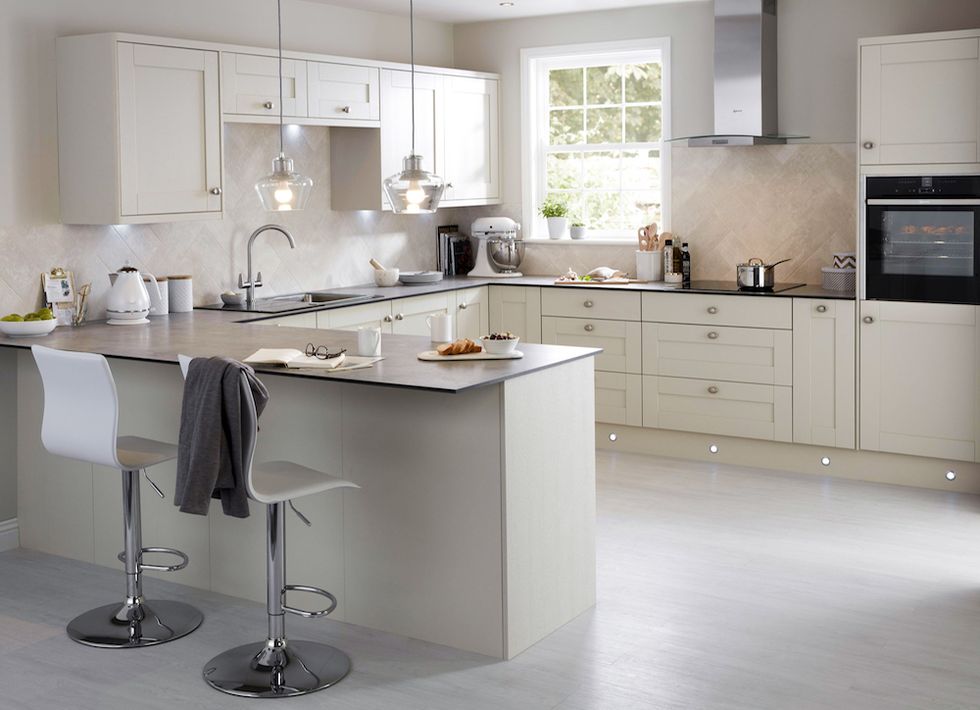 B&Q Is The Cheapest Place To Buy A New Kitchen B&Q Kitchens