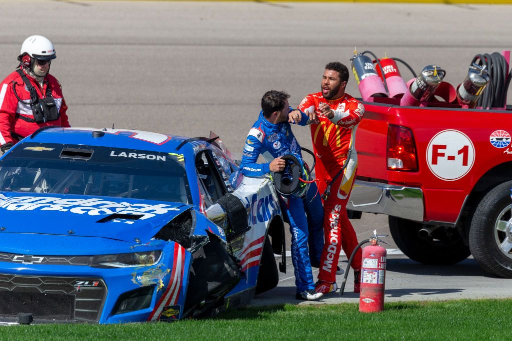 Read NASCAR Driver Bubba Wallace's Apology For Shoving Kyle Larson At ...