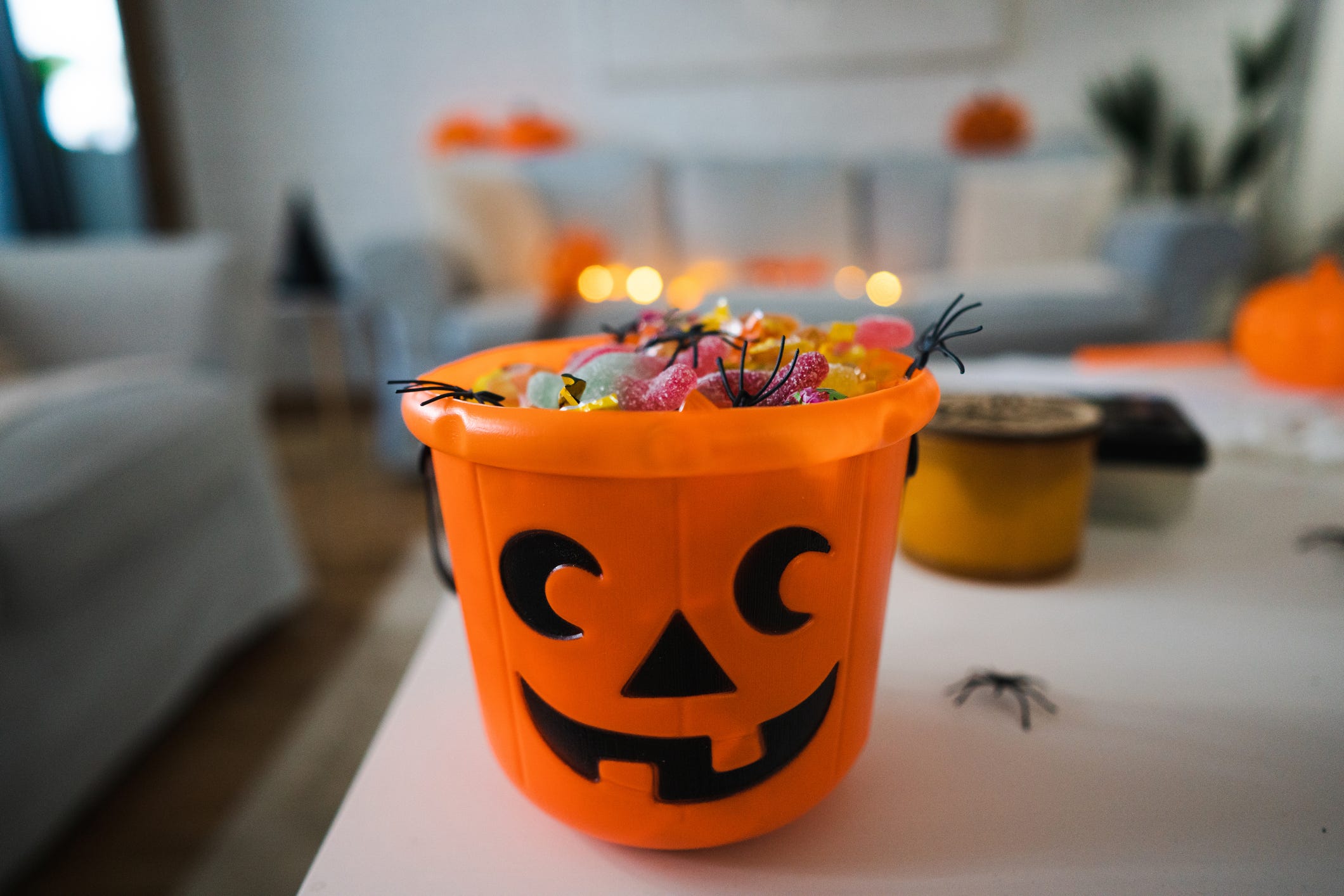 Parents Are Bashing The Boo Basket Trend: 'Let Them Work For That Candy'