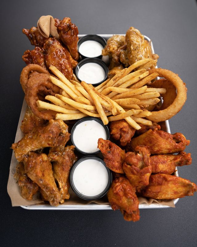 isolation Afvigelse regulere Buffalo Wild Wings Has Four New Sauces Including Pizza