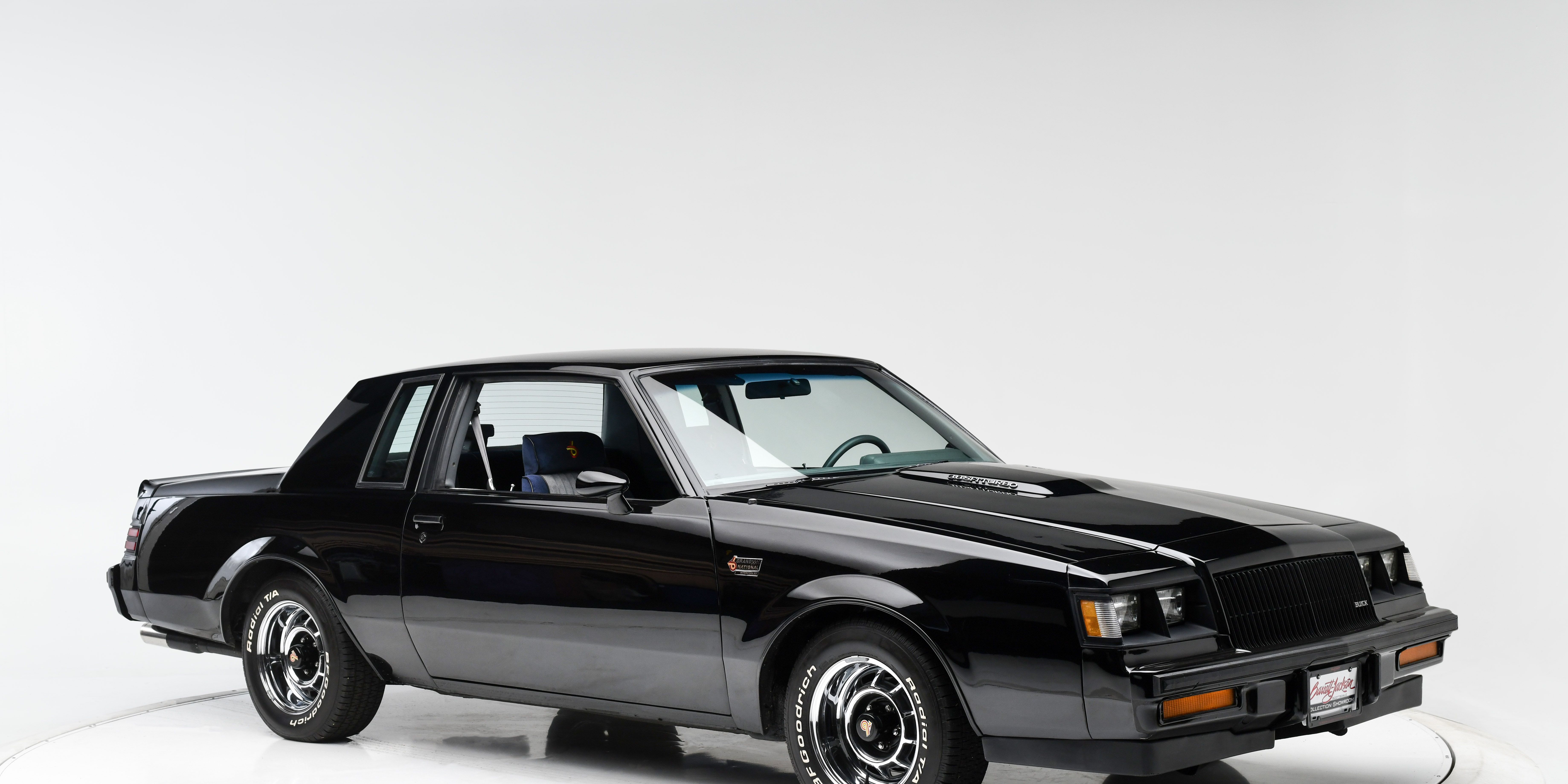 Thief Steals Buick Grand National, Crashes Into Nearly 20 Cars