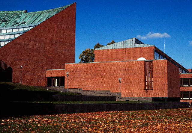 architettura organica esempi l'università di helsinki di alvar aalto