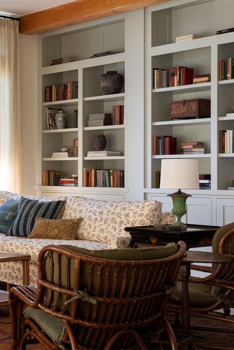 18 Gorgeous Rooms With Built In Bookcases, Built In Bookcase Ideas For Living Room