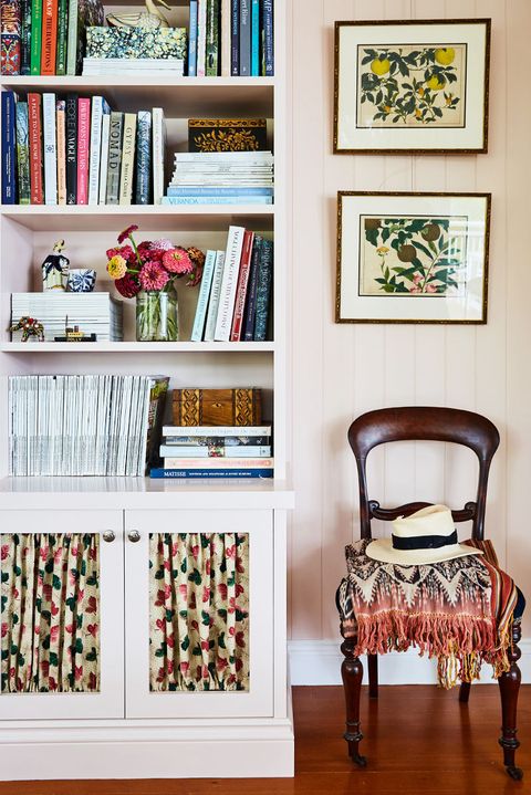 18 Gorgeous Rooms With Built In Bookcases, Extra Long Low Bookcase