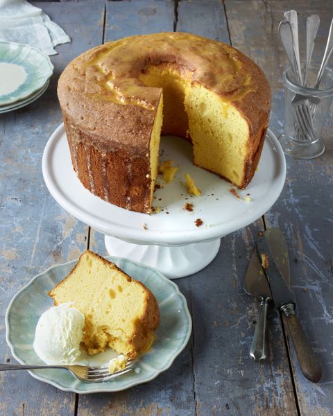 15 Best Bundt Cake Recipes - How to Make an Easy Bundt Cake 2022