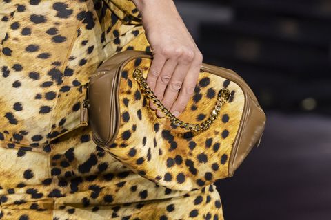 Yellow, Bag, Pattern, Handbag, Design, Fashion, Polka dot, Fashion accessory, Hand, Outerwear, 